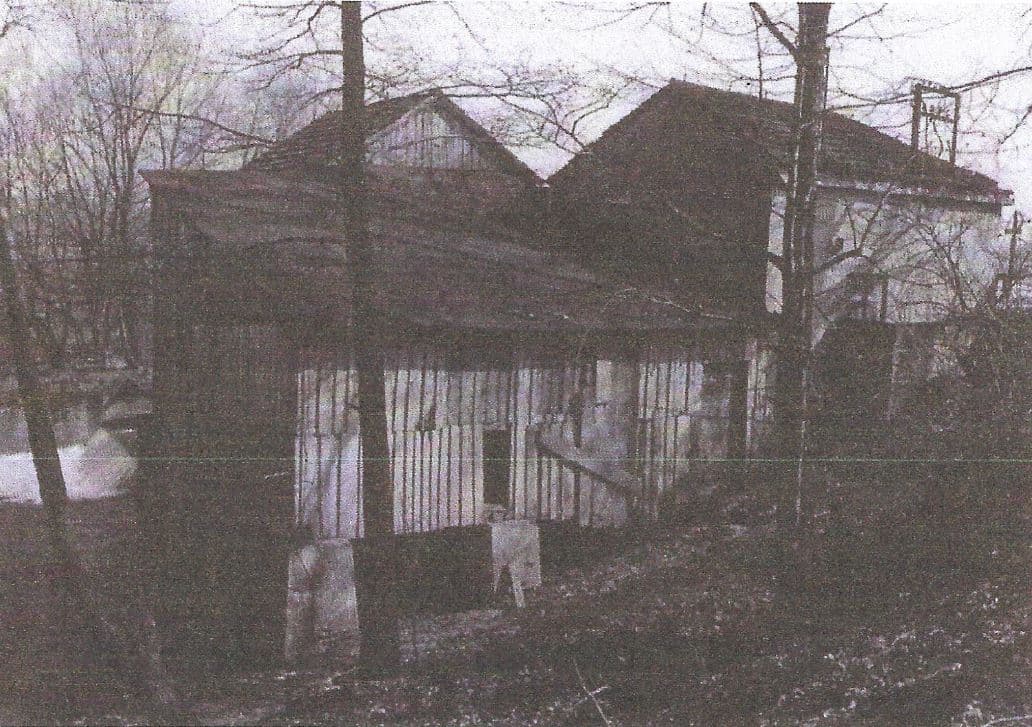 Historyczny widok zabudowań przy Młynie nad Sanną